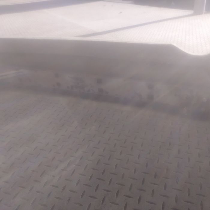 Продам задний бампер 31105