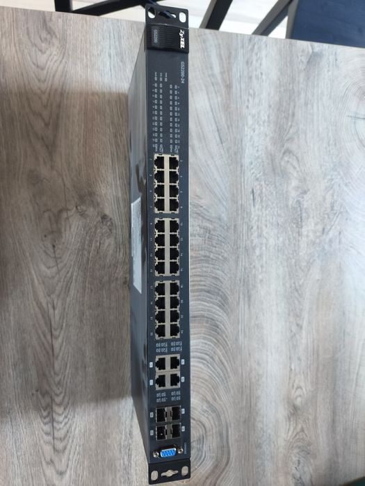 Switch Zyxel GS2200‑24 24x1gb SFP combo