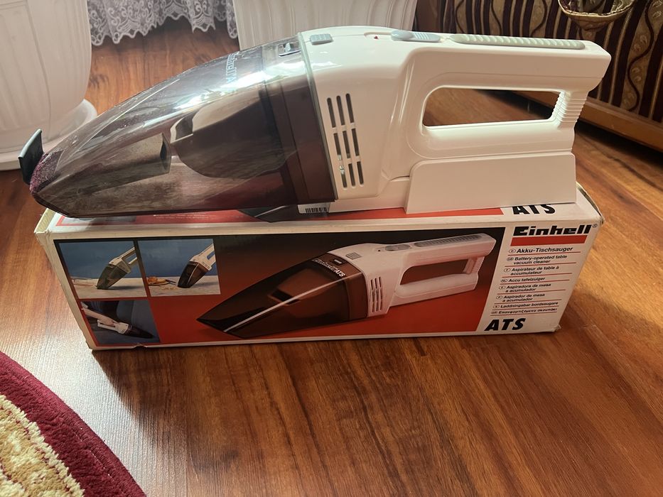 Автопилосос на акумуляторі