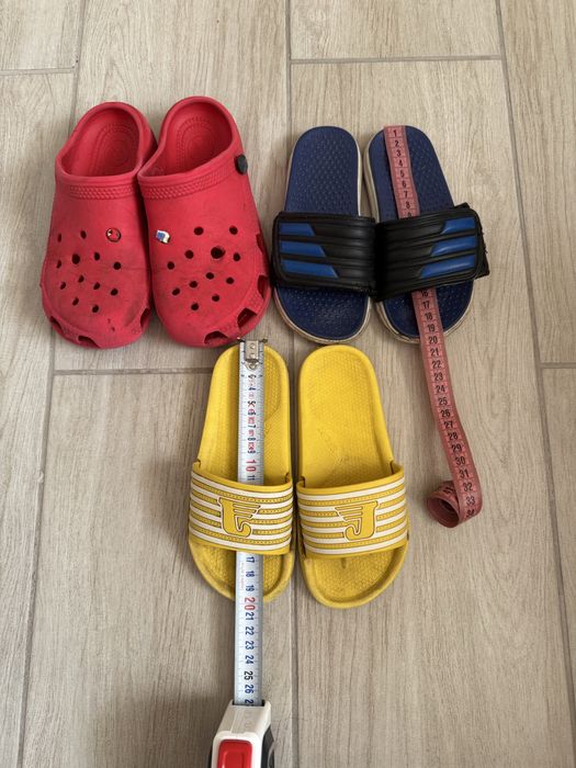 Шльопанці  та крокси дитячі