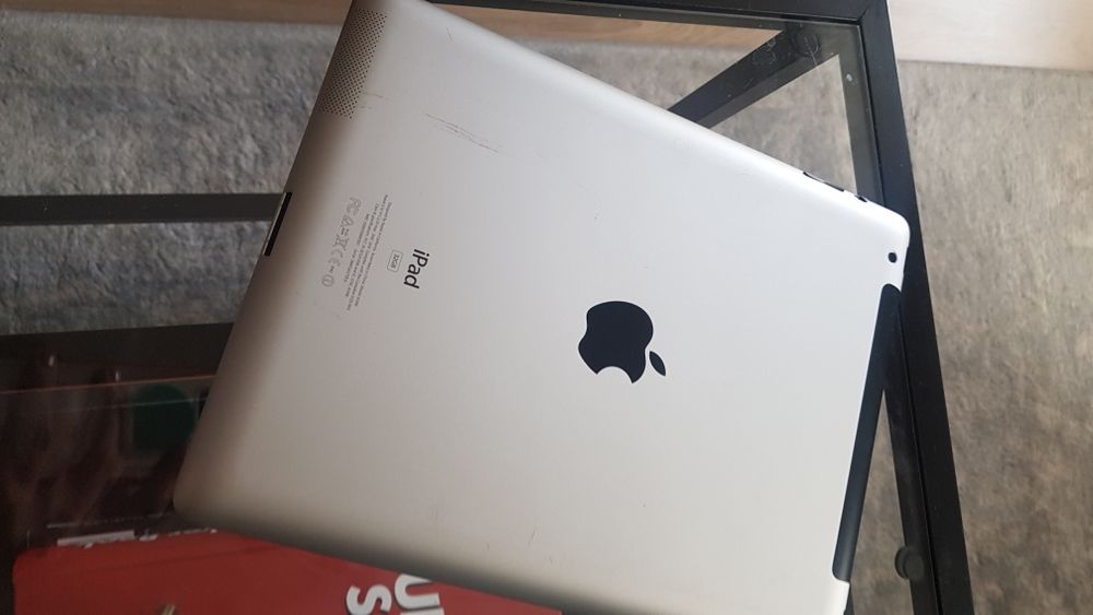 Ipad A1396, 9.7" + skórzane etui