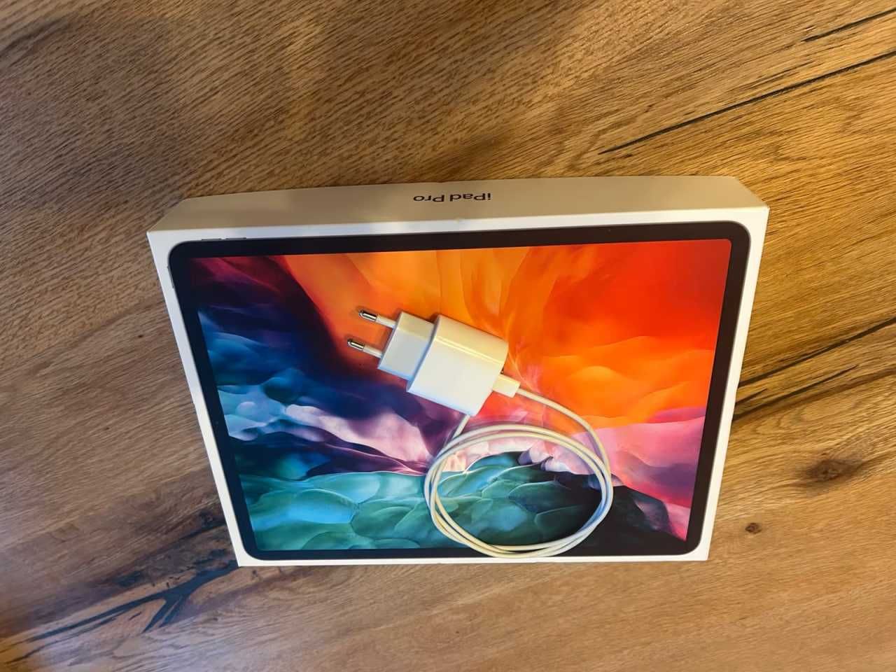 iPad Pro 12,9 z Apple Pencil iPad Pro 12,9 z Apple Pencil