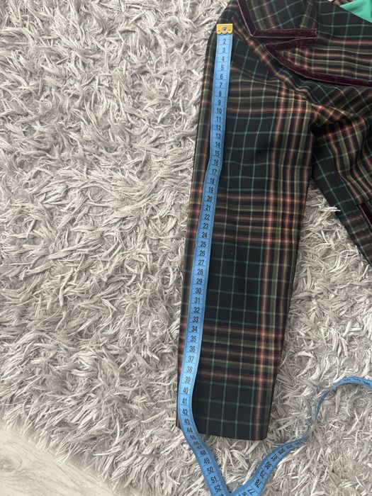 Костюм на дівчинку 6-7 р .122-134