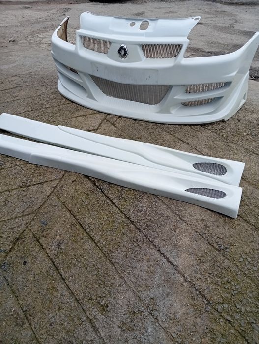 Parachoques e embaladeiras de Renault Clio