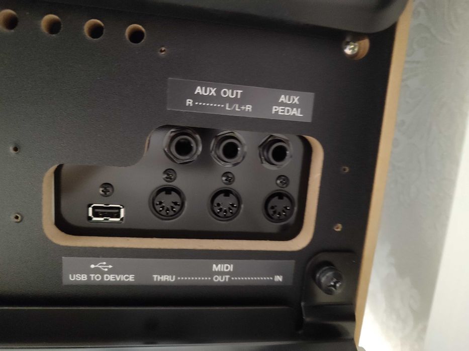 Цифрове піаніно Yamaha CSP-150 White