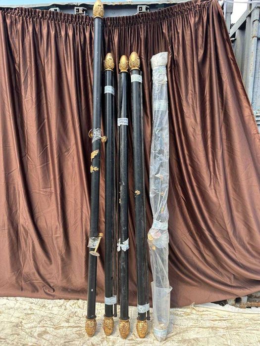 Карниз чёрный.Лот 155.