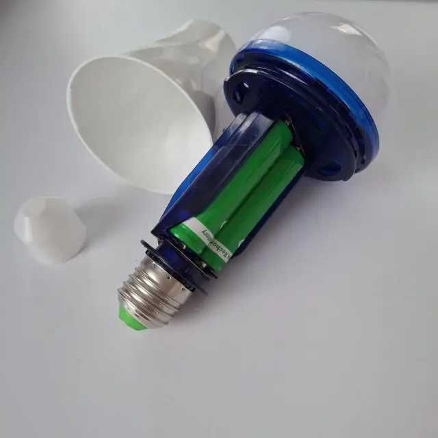 Аварійна акумуляторна лампочка LED 30Вт Е27 3шт 18650 3,7В роздріб/опт