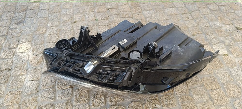 Farol BMW 2 F44 full Led