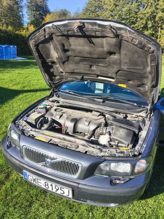Volvo V70  2,4D  2004