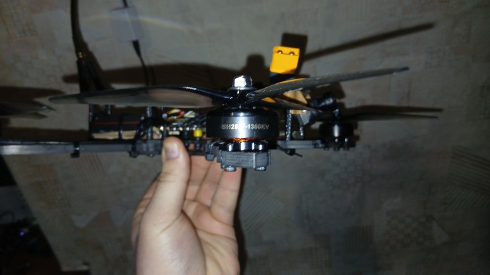 Продам fpv дрон 7 дюймов