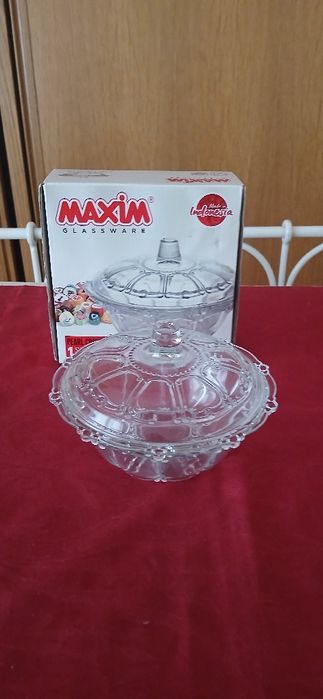 Bomboneira Maxim, nova