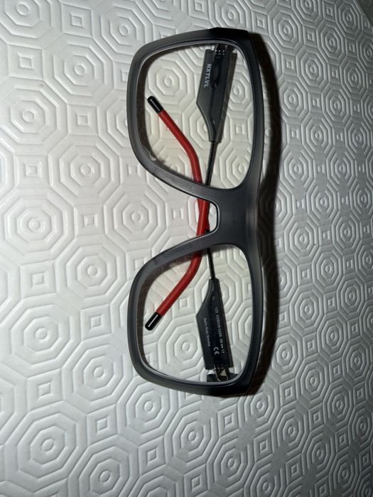 Oculos Oakley 8028/0256 cinzentos