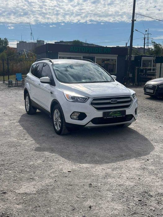 Ford Escape 2017р. 1.5 бензин, обмін [Перший внесок від 20%]