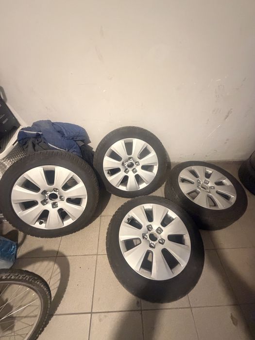 Felgi orginalne audi 17cali.  7.5Jx17H2 ET28