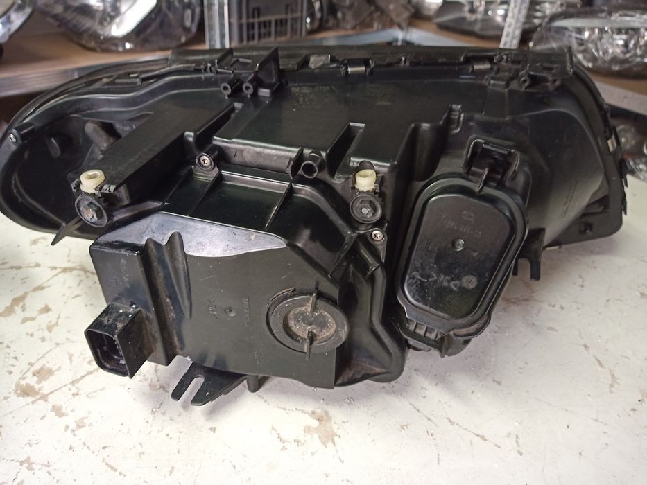 Komplet lamp BMW e53 lift bi-Xenon Europa