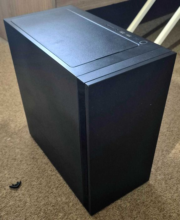 Caixa mATX Cooler Master Silencio S400