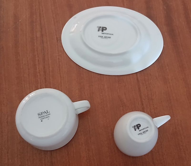 Chávenas e pires café