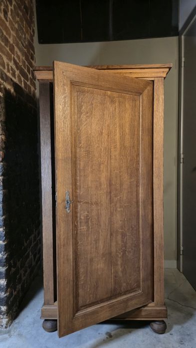 Nr. 404 antyczna szafa ze schowkiem styl Louis Philippe