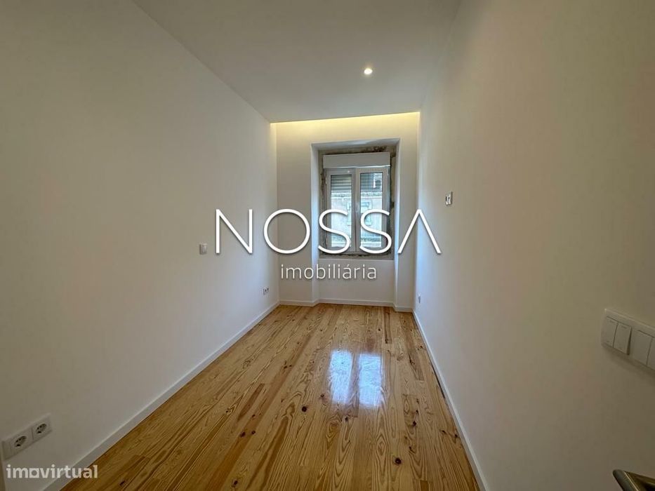 Apartamento com logradouro para Arrendar na Penha de França