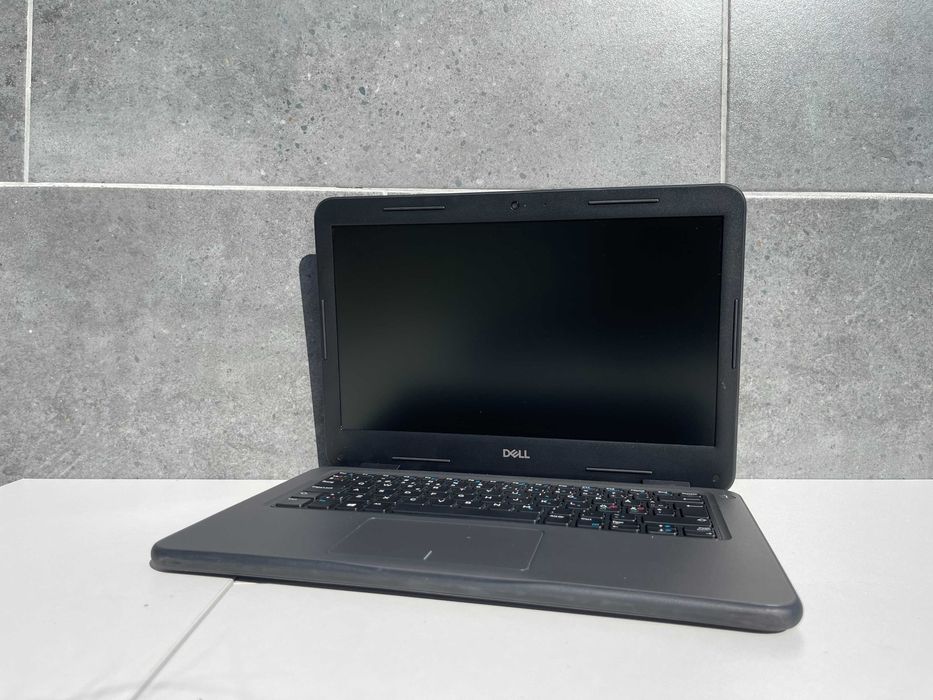 Ноутбук Dell Latitude 3300/i3-7020U/8Gb/256Gb/13" Full HD/IPS/Гарантія