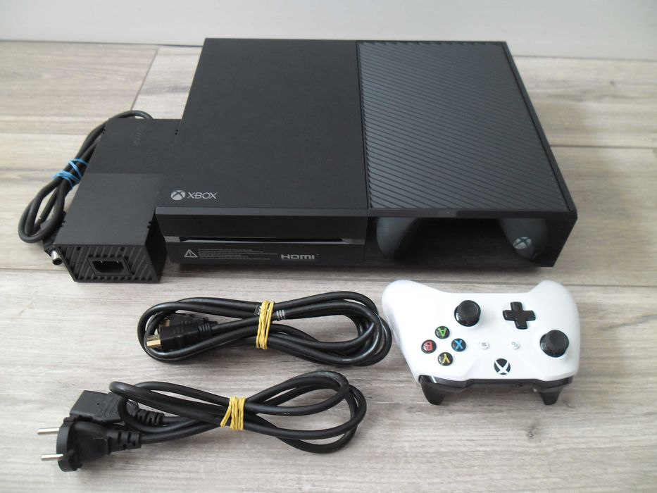 Xbox One 500 GB  Bardzo dobry stan, Cichy, Gotowy do gry