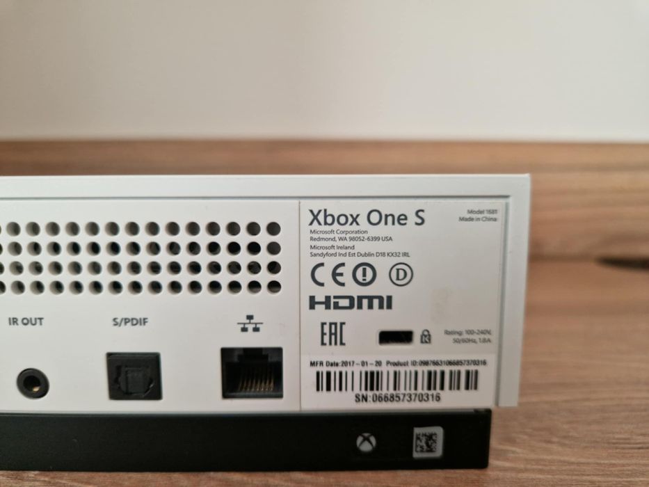 Konsola XBOX One S