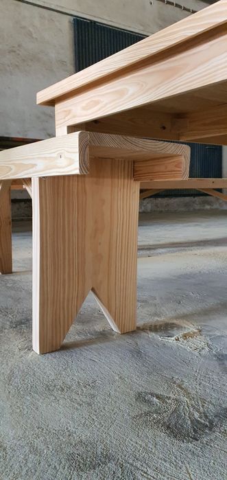 Mesas Rústicas em Pinho