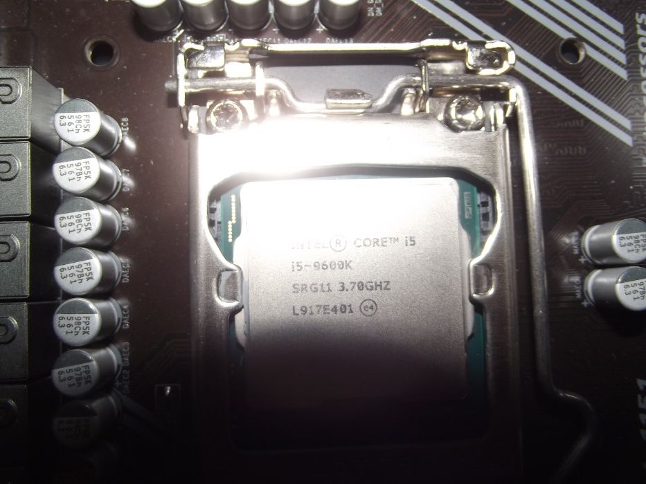 Комплект i5-9600K/Gigabyte Z390 Gaming X/16ГбDDR4/Aardwolf perfoma 10X