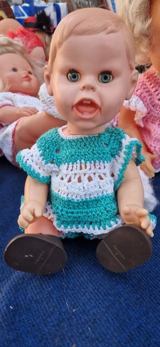 Bonecas vestidas com crochet