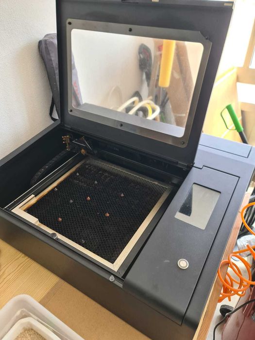 Máquinas impressão 3D de resina e Máquina lazer