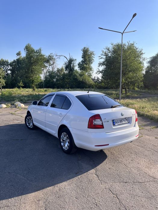 Skoda Octavia 2012 VIN TMBBA41Z5DB150495 фото оголошення 5 з 12