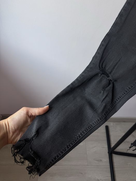 Dżinsy damskie pull&bear