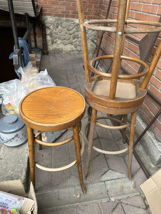 Стул барний високій дубовий