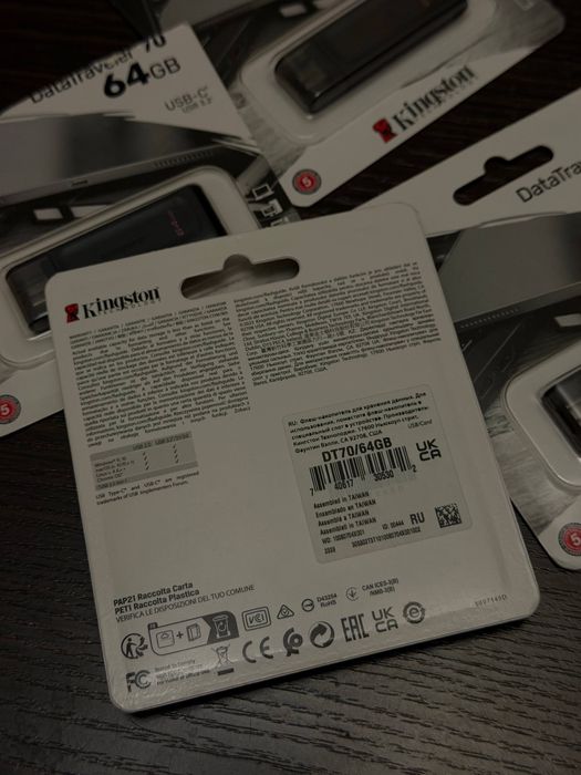 USB флеш накопитель Kingston 64GB DataTraveler 70 USB 3.2 / Type-C (DT70/64GB)