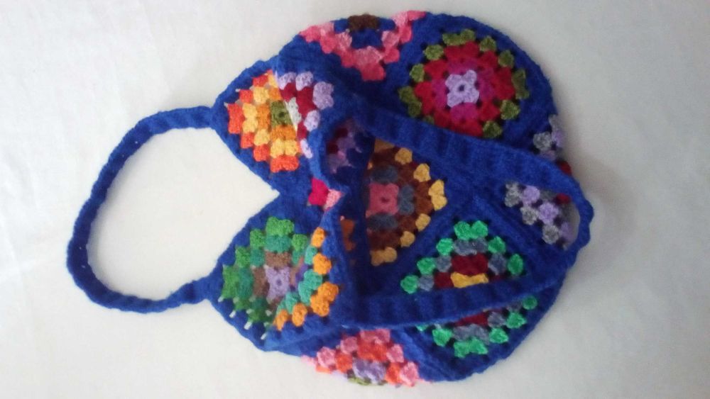 Bolsa/mala de crochê