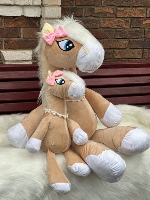 Мягкая поюшевая игрушка лошадка 120 см  новая