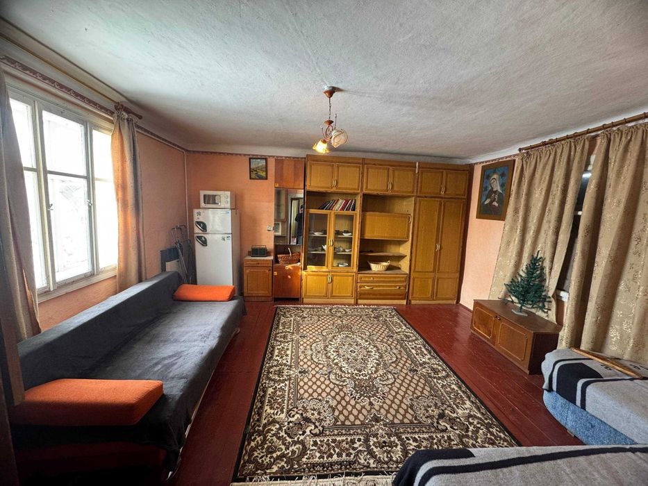 Продаж будинку в селі Палагичі, проведена вода, світло, газ.