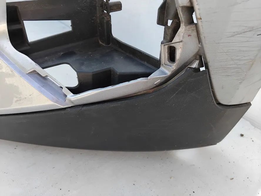 zderzak przód przedni peugeot 2008 ii 2019->