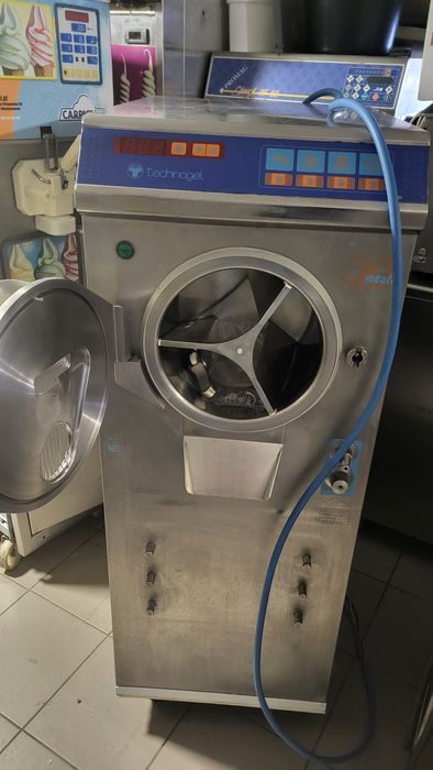 Maszyna frezer do lodów gałkowych  Technogel mante 30