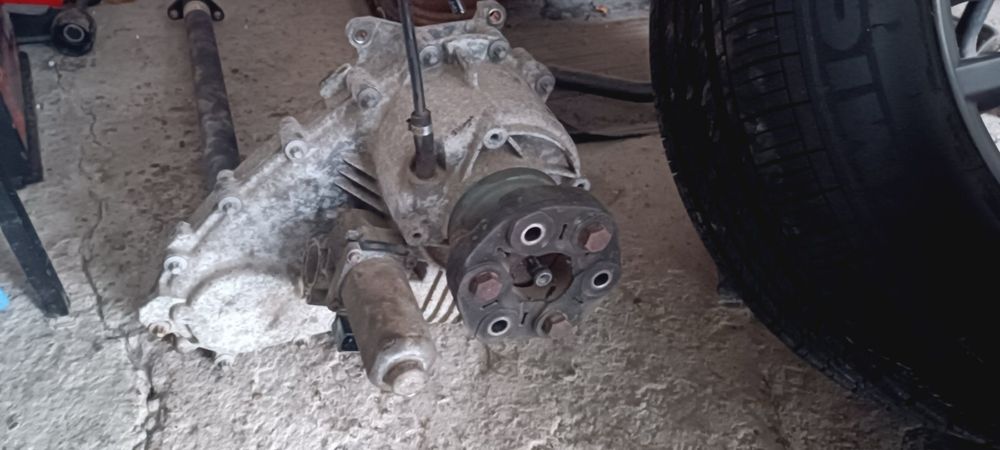 Бмв х5 є 53 2000-2006 р роздатки  редуктори кардани