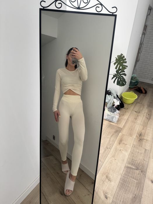 Legginsy wysoki stan prążkowane s