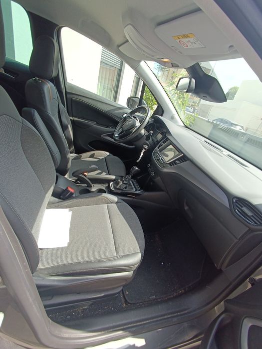 Opel Crossland 2021  1.5D facelift