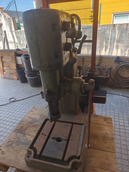 Engenho de furar EFI