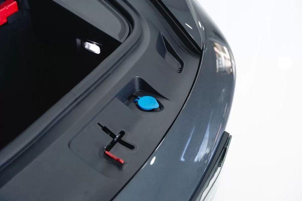 Porsche Taycan Cross Turismo 4