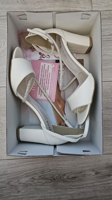 Buty ślubne MyWish Sandałki Felicia na słupku rozmiar. 38