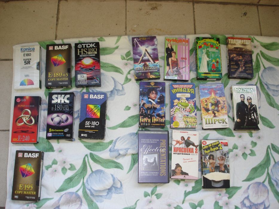Видеокассеты JVC, SONY, TDK и другие с записями, 133 шт+3 чистых
