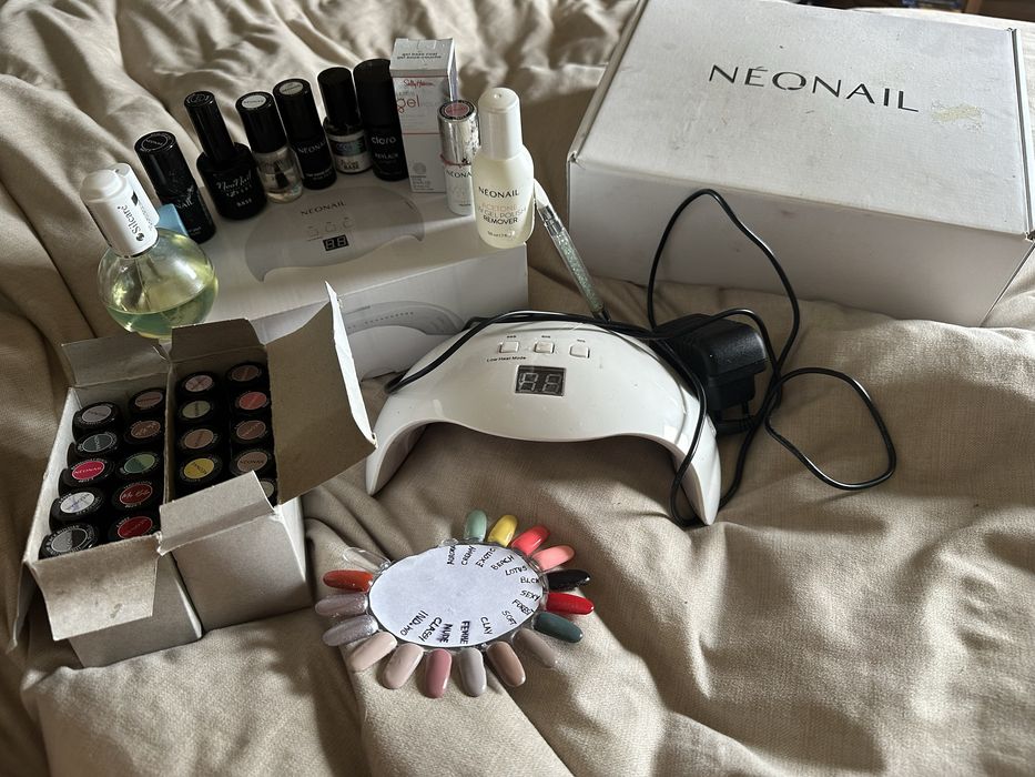 Zestaw neonail bazy 18 lakierów, 4 x top coat, 4x baza, lampa lakiery