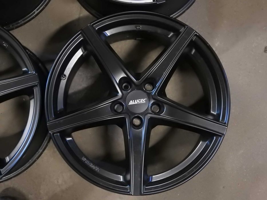 4x Alutec Raptr (Czerń) 18'' 5x108 8J ET45 piasta 70.1 mm NOWE
