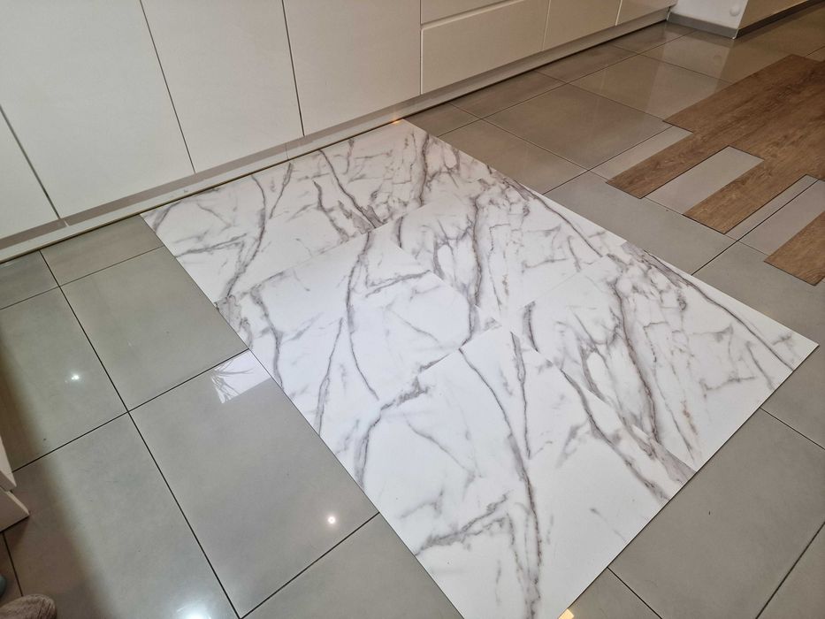 Panele winylowe imitujące marmur – matowe 60x60 cm – wysoka jakość!
