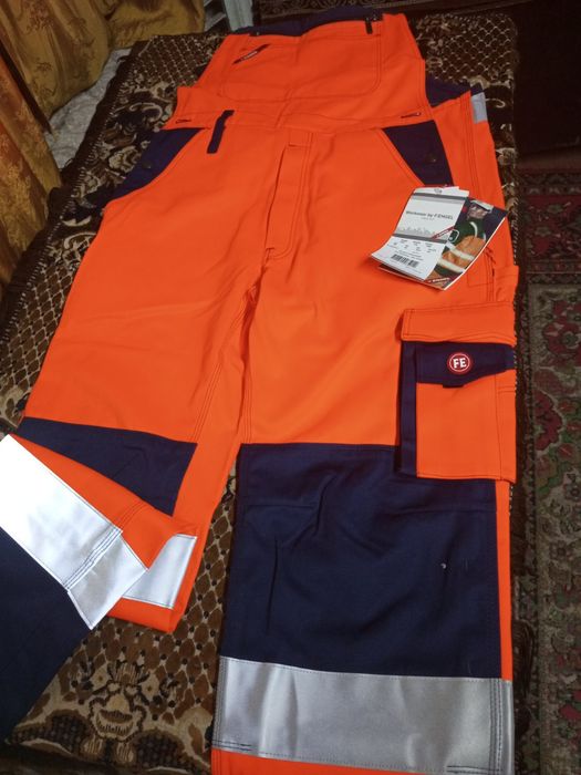 Продається спец.одежда